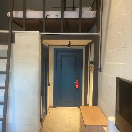 Campus Community A-hotel