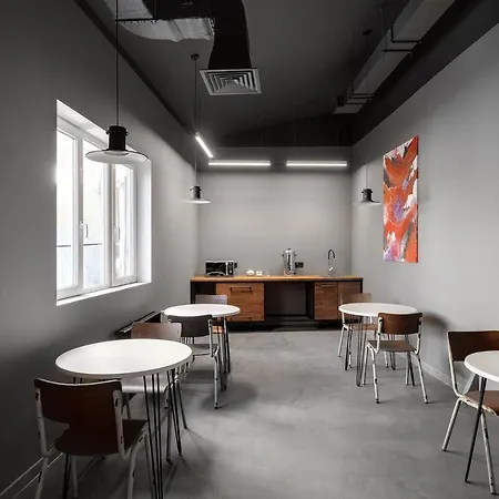 Campus Community A-hotel *